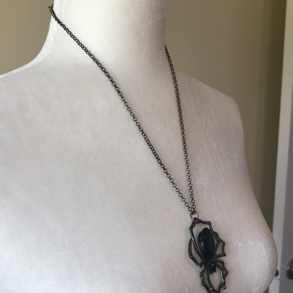 Halloween spider necklace and stretch bracelet EUC 🕸🕷 - Picture 3 of 8